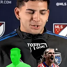 David Silva or Mesut ozil 🤔//Who did you think he's the best 🔥#goviral #😍😍😍 #fyp #neweditor #interview 