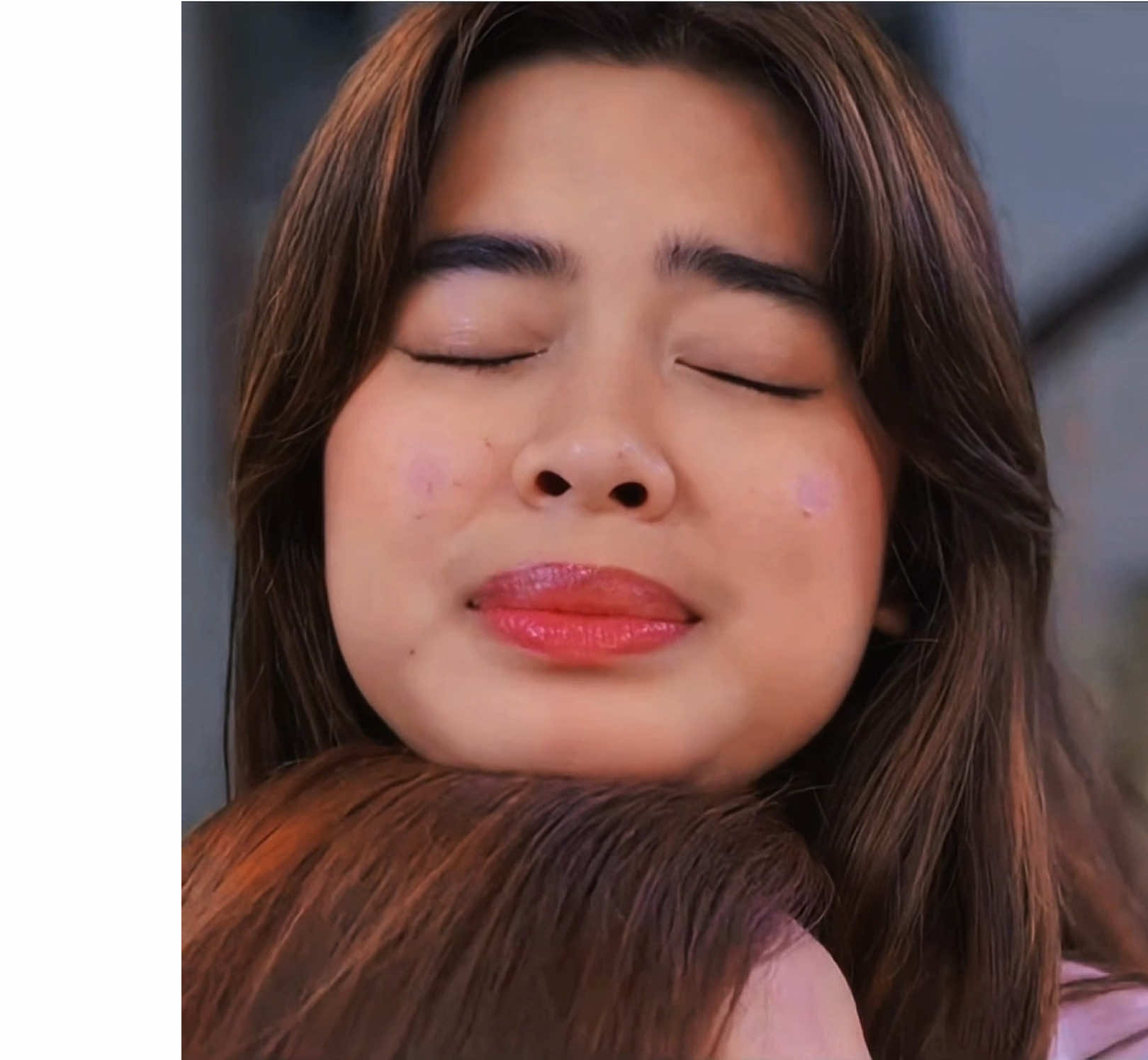 terimakasih ya her, terima kasih lo udah mau bantu dia biar dia bisa ngerasain rasa bangga seorang ibu ke anak nya, terima kasih lo udah ngerayain dia dalam segala hal terima kasihh 🥹🥺😭 #aqeelacalista #harryvaughan #harqell #aqeelacalista #harryvaughan 