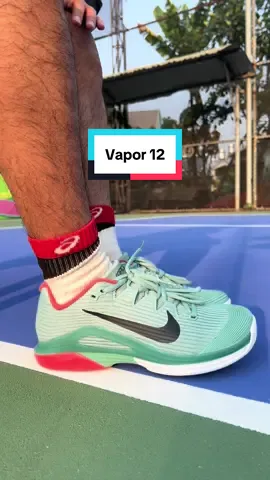 Đừng để ý đôi tất nhé mng ơi. Nay em mang nhầm tất A 😆 #giaypickleball #giaytennis #pickleball #vapor12 #vapor 