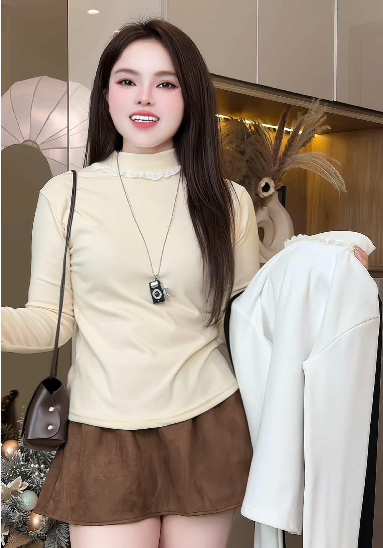 Áo giữ nhiệt dài tay lông thor phối ren trẻ trung siu hot . Diện ưng quá chừngg😉   #aogiunhiet  #aothunnu #aolennu #aogiunhietlongtho #aogiunhietco3phan