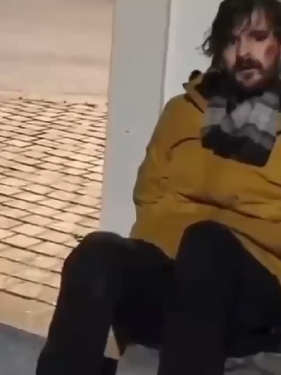 Дамјан Пламенац блокадер избоо је човека ножем испред Скупштине...