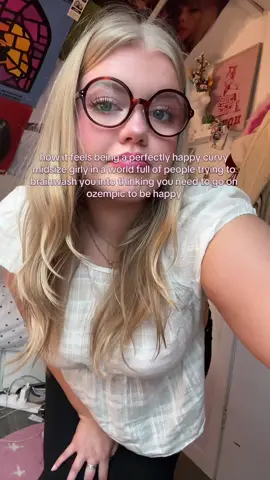 real 😛#midsize #curvy #bodypositivity #girlythings #midsizefashion 