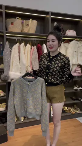 Về thêm Đen-Xám nha😍. Đáng đồng Tiền 💵 #moingaymotoutfit #kimnganreview 