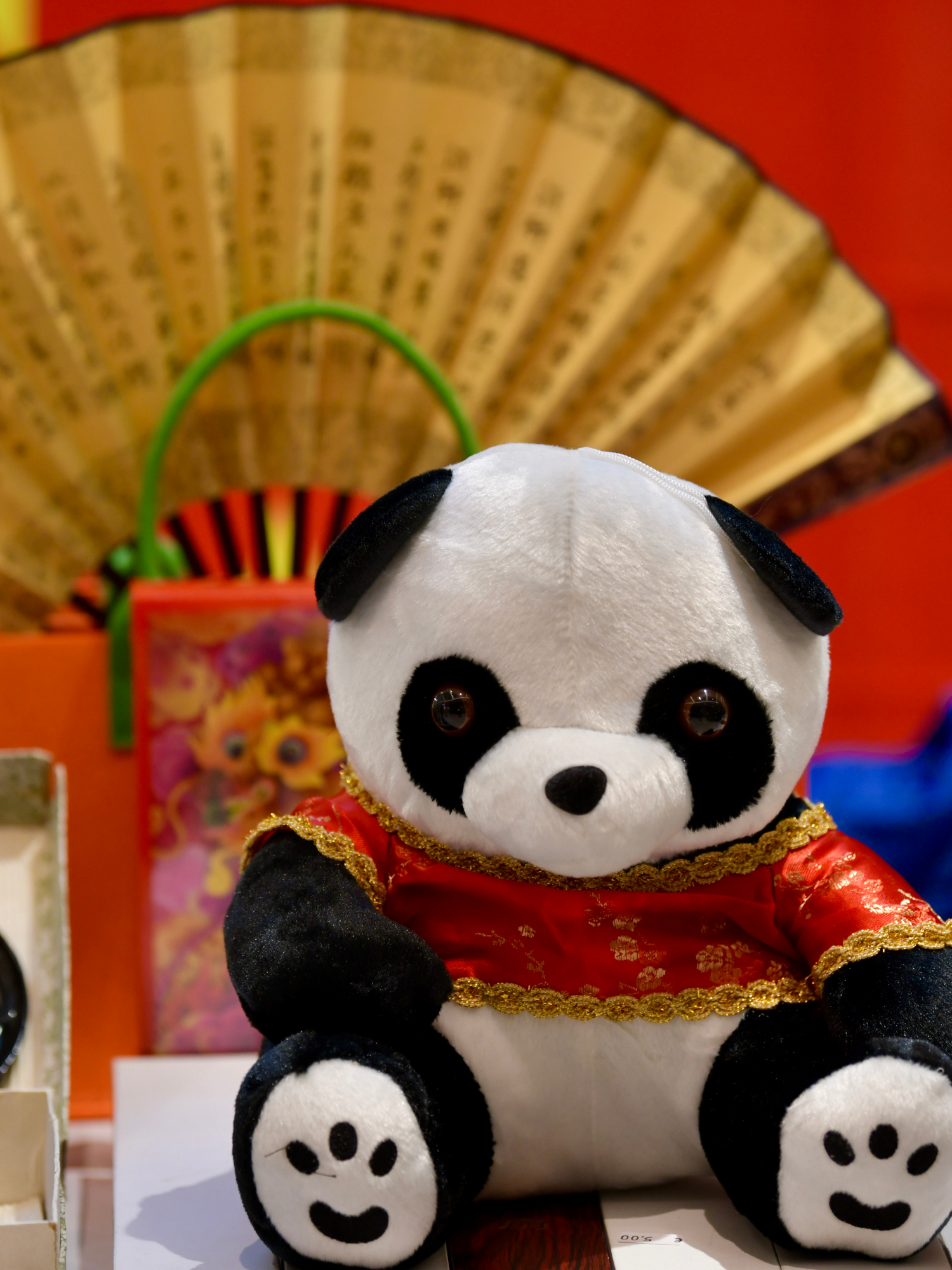 We were thrilled to have participated in the vibrant Christmas Charity Bazaar in T1 and contributed to charitable initiatives in Estonia! #chinaculture #ICB2025 #Bazaar2025