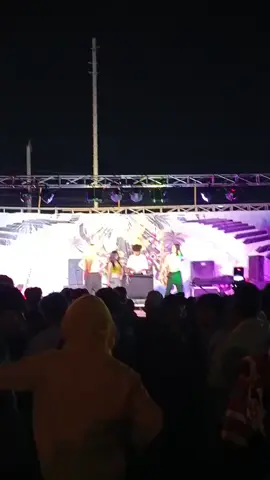 #ရွှေမျက်မှန်ဘုရားပွဲ#မင်းတို့idolဖစ်ချင်လို့🤭💖 #မြင်ပါများပီးချစ်ကျွမ်းဝင်အောင်လို့🤒🖤 