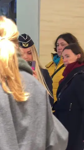 #trend #flightattendant #Aria_in_sky #reactions #usa 