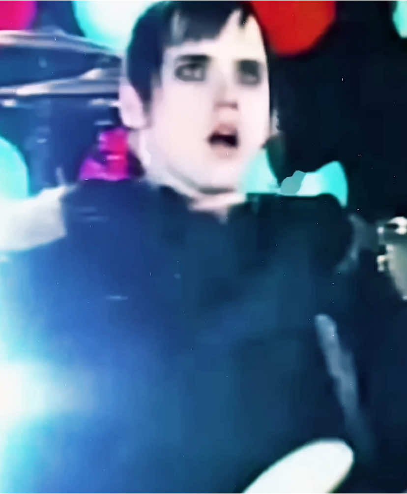 i remember when i first discovered this song, i played it non stop for like 3 days  - ac:@Garrett watts <3🍉  - #mikeyway #mikeywayedit #mikeywayedits  #mcr #mcredit #mcredits #mychemicalromance #mychemicalromanceedit #mychemicalromanceedits tags: @Eli @ʙʀɪ ⋆𐙚₊˚⊹ @em @mel 击 @sam @tommy 🦈 