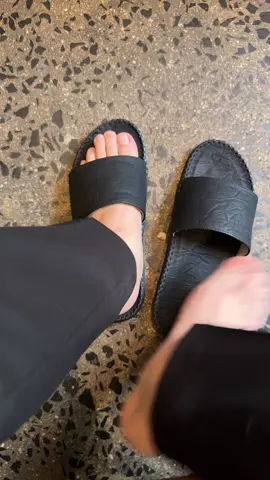 Dép da nam bền đẹp khí chất rõ rệt #depnam #depdanam #sinhnathan 