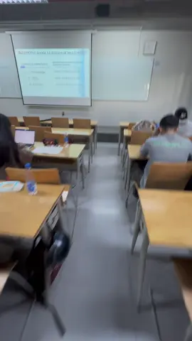 Đi học bắt gặp TikToker đang được săn đón nhất mẫu thời trang🤩🤩🤩