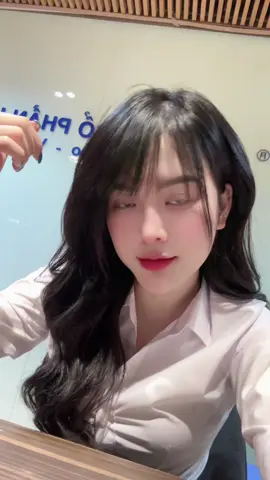 Kiểu vừa nhép vừa sợ có ai đi qua vì ngại#xuhuongtiktok #fyppppppppppppppppppppppp 