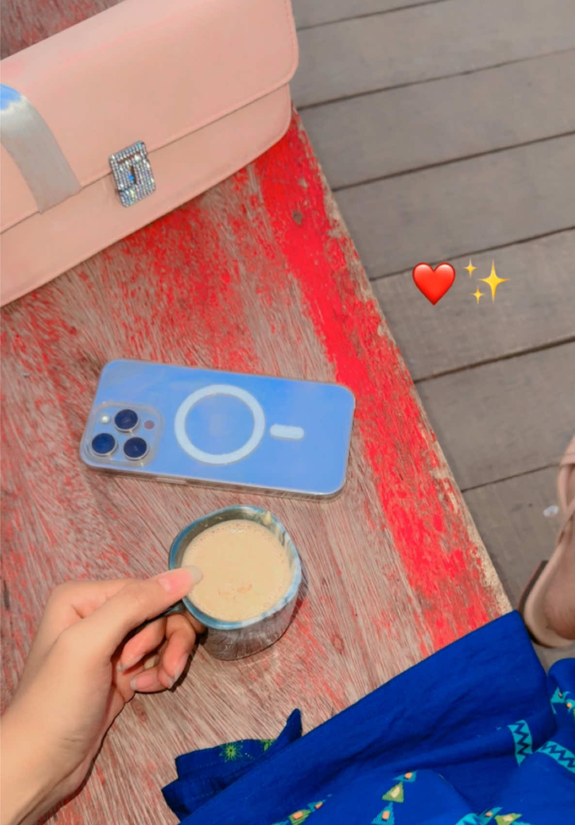 যে মানুষটা আপনার সে সব সময় আপনারই থাকবে __💖#Love 