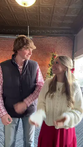 this dance is gonna be our thing now 🥰🎄💝 #dance #boyfriend #couplegoals #christmastree #hessocute 