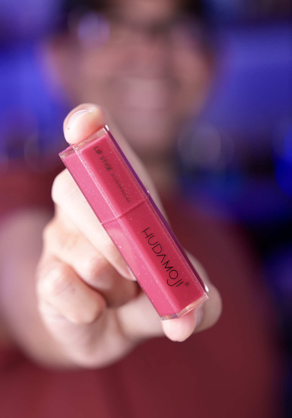 GLOSS EM BASTAO  COM BRILHO HUDAMOJI