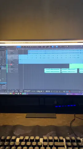Wong jowo abieesss 😅🤣 #alusan #dindingpemisah #wongjowo 