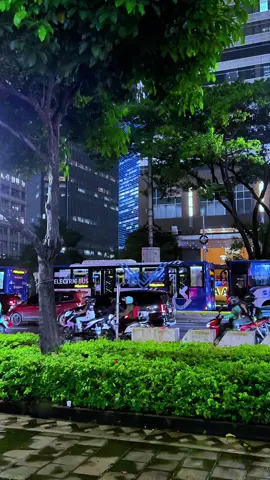 Videonya boleh di ambil, kalian edit sendiri ya, buat support bahan content creator pemula, engga follow gpp kok , di izinin. #jakarta #senayan #citylights #mediawb #fyp 