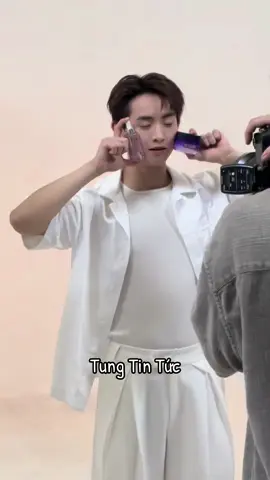 Oi gii theee, CongB kết hợp cùng LORÉAL PARIS nèee #tungtintuc #lorealparis #chongnangwatergel #chongnangvachdo #congb 