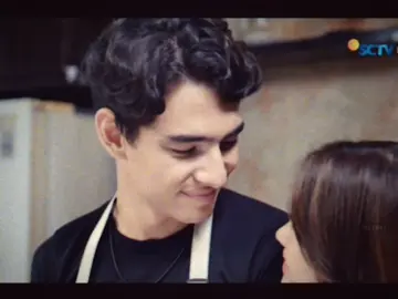 I like his gaze 🫠🫠 #harryvaughan #aqeelacalista #harqeel #asmaragenz #lewatberanda 