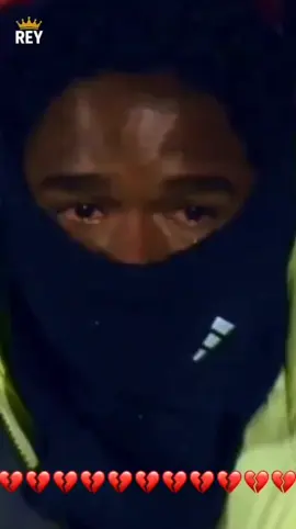 🎙️ *Voix-off – 40 secondes (ton émotionnel et solennel)* 