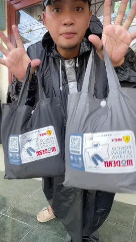 Membalas @emiaty 🥰 Rekomendasi jas hujan ponco setelan dari Ibex, promo dapat 2 (sepasang) #jashujan #jashujanmurah #jashujandewasa #jashujanmotor #jashujansetelan 