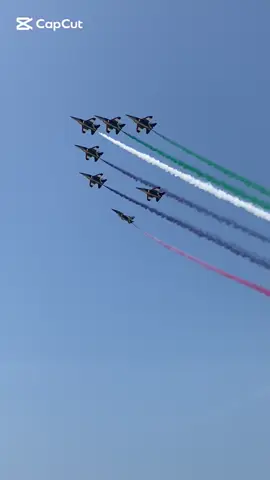 𝐀𝐛𝐮𝐝𝐡𝐚𝐛𝐢 𝐄𝐢𝐝 𝐀𝐥 𝐄𝐭𝐢𝐡𝐚𝐝 𝐀𝐢𝐫 𝐒𝐡𝐨𝐰 🇦🇪 #abudhabi #dubai #corniche #2025#myvideo