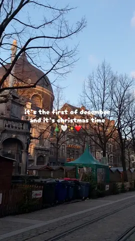 first of the month and christmas tiiiiime ⭐️⭐️  #fyp #pourtoi #firstofthemonth #christmas #noel 