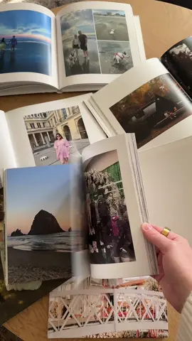 if you’re looking for a special, sentimental gift to give this year I highly recommend a photo album!! #giftideas #christmasgiftideas 