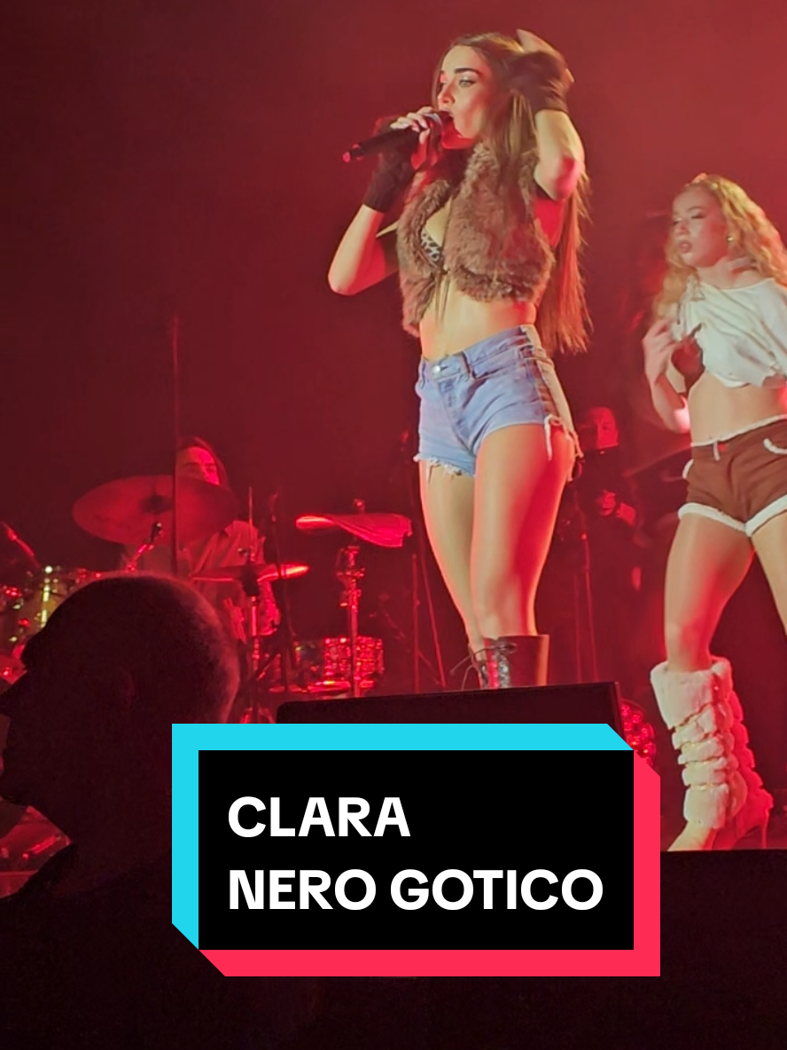 @CLARA ⭑ #milano #musicaitaliana #musica #concerti #radioitalia #fypit #fypitalia #neiperte #italia #clara #nerogotico 