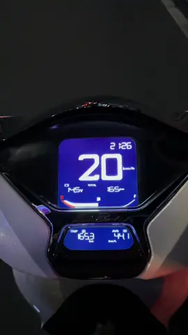 Đú trend phông bạt với AE... 🤭 #sh125 #cbs #2025 #xuhuong #xuhuongtiktok 