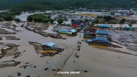 Beberapa titik wilayah yang terdampak longsor disertai banjir di kabupaten gayo lues, semoga kondisi ini cepat membaik, dan segala aktivitas kembali normal seperti biasa. lokasi : Kampung badak, kalapinang, dan Leme #banjir #longsor #prayforaceh #gayolues #fyp 