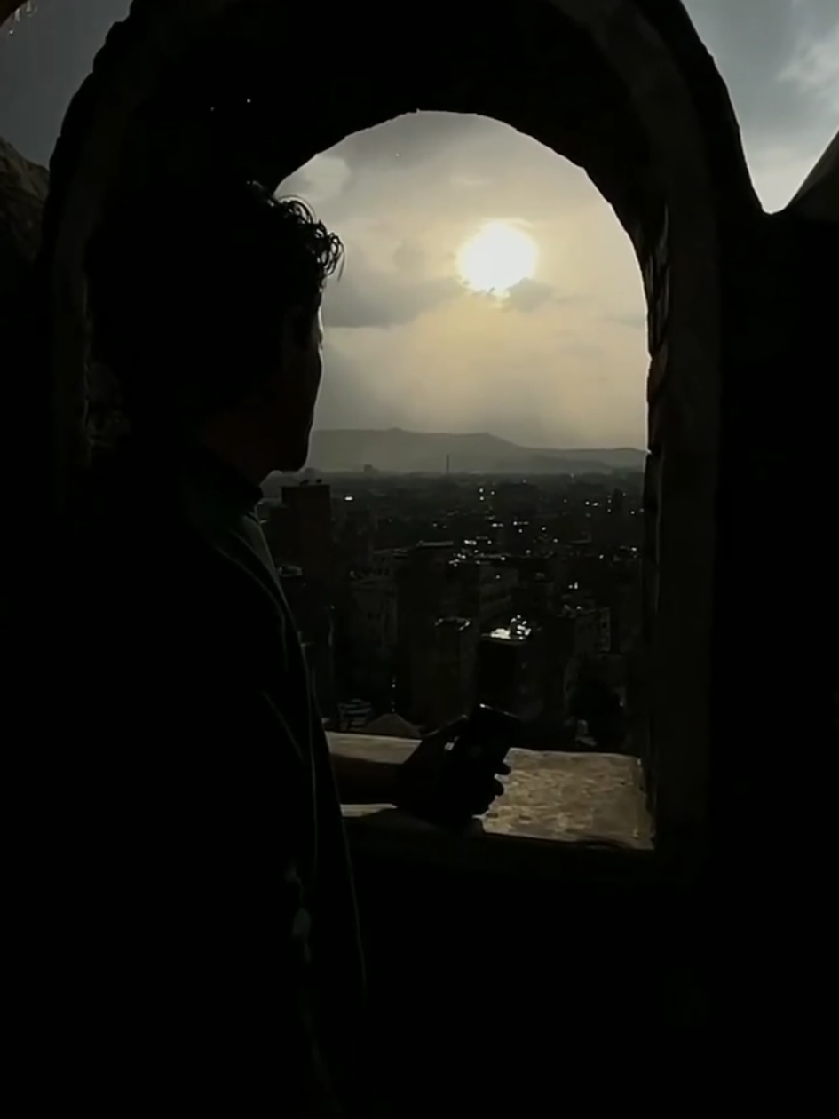 والبعض من الناس.. @فتى المدينه #فتى_المدينه  #greenscreenvideo #PromptS #preading religious and moral awareness through lectures on clear verses and prophetic 