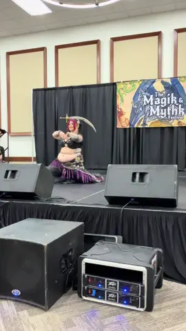 Okay but @Val I did knee walks with a sword on my head so 🤷‍♀️🤷‍♀️ #kneewalks #dwts #dwtsfinale 