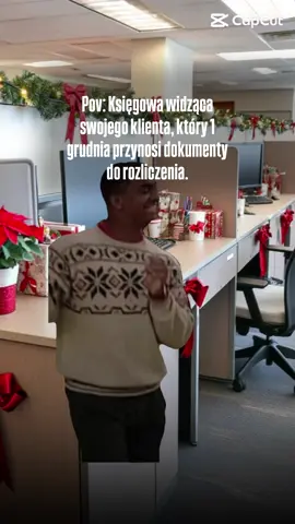 Klient oddający dokumenty początkiem grudnia = księgowa, która ma szansę spokojnie spędzić święta 🎄📂 Pamiętajcie o swoich księgowych - my też chcemy zobaczyć choinkę, a nie tylko faktury🤎🥹 A Wy? Oddajecie na czas czy „jakoś w połowie miesiąca”? 👇