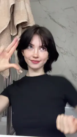 haha i have really serious face 😔