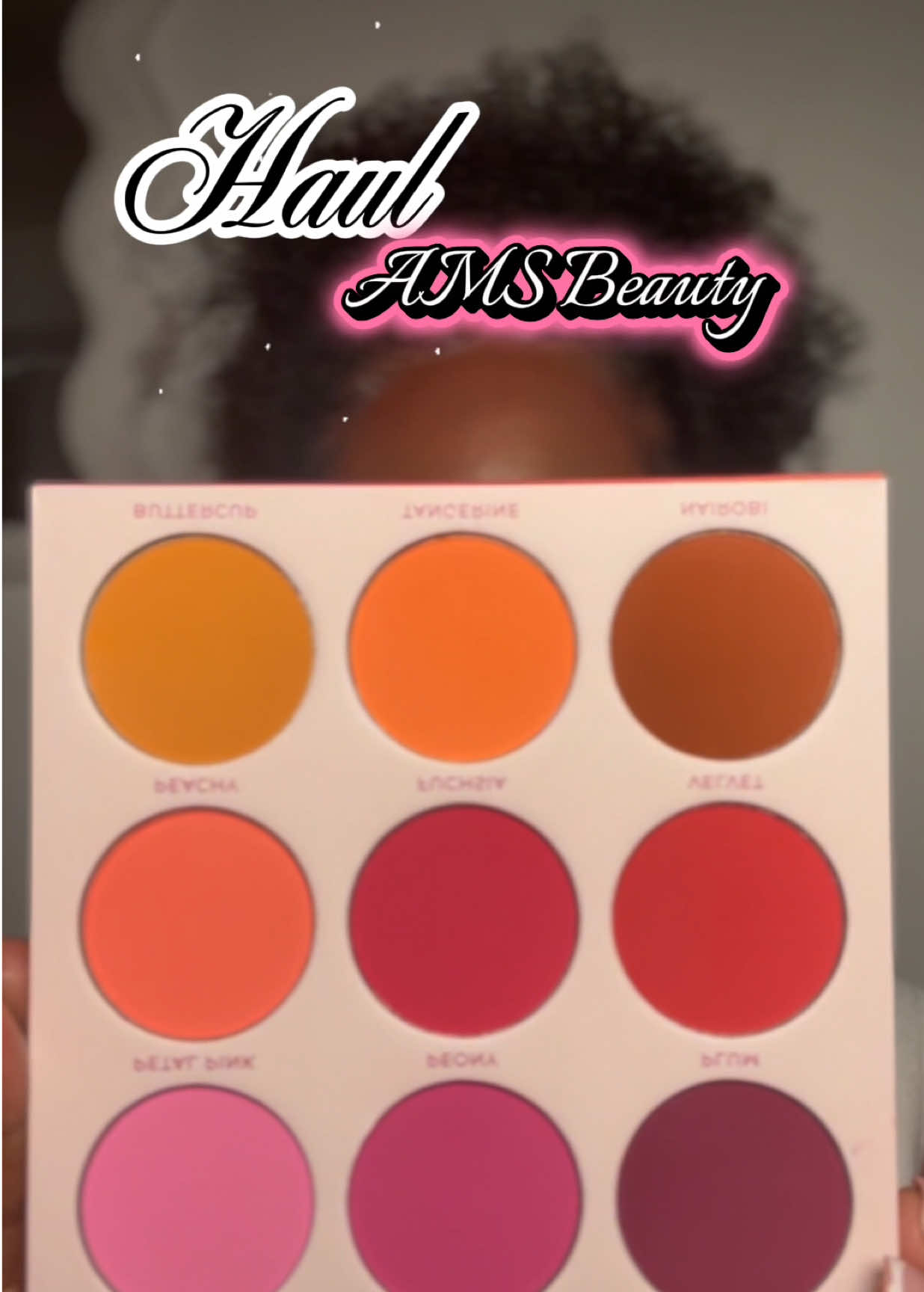 Haul AMS Beauty 🌸  Les produits sont incroyables, je suis trop satisfaite… et franchement, elle mérite largement tout son succès.  @AMS Beauty  #haul #fyp #makeup #maquillage #glam 