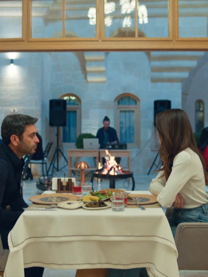 ''Hatta belki bir bebeğimiz daha olsun Cihan bile derim sana...'' ☺️ #UzakŞehir #Neİzlesem #TürkDizileri #TurkishSeries