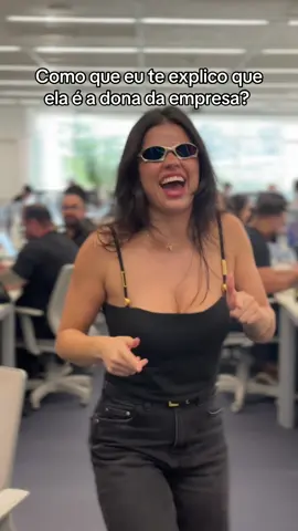 Como que eu explico pra ela que ela é a dona da empresa e precisa dar o exemplo? #chefe #trabalho #marketing #funk #viraltiktok @Rebecca 