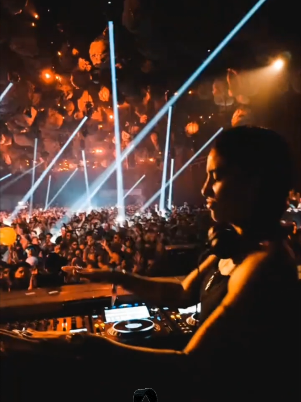 #creatorsearchinsights🎧 🪩✌️ #drawing #party #dj #artist 