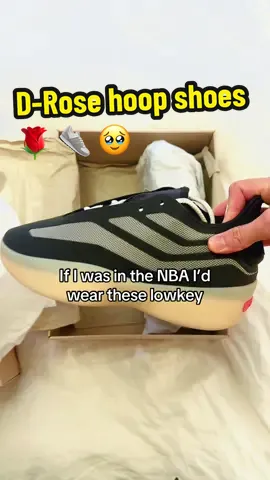 Nobody talking about these D-Rose kicks 🌹 #basketball #sneakers #kicks #sneakerhead #NBA 