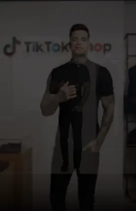 🔥 A camisa mais estilosa do momento tá em QUEIMA DE ESTOQUE! De R$70 por R$31 🤯 Caimento perfeito, tecido confortável e estilo que chama atenção. Corre porque o estoque tá acabando rápido! 👕✨ 👉 Clique no botão e garanta a sua agora! #Promoção #QueimaDeEstoque #TikTokShopBlackFridayBR 