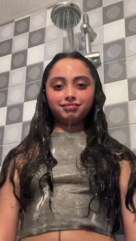 🤣🤣🤣😂#بروفوریوتاجرت_ندادم #نانای🤓🐣 #شینگلانانای😂 #گمشو_برو_فوریو #ایرانی_تیک_تاک 