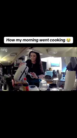 Wait for it 😭 @VivaLaFood (🎥:@Esther Elissa) 