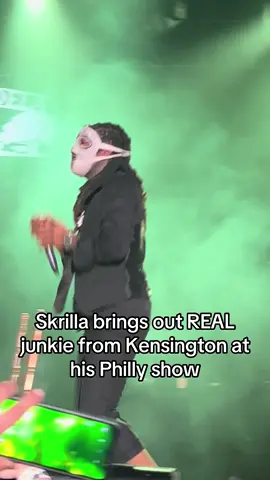 I couldn’t believe it 😭 had like 5 on stage #skrilla #philly #67 #kensington #concert 
