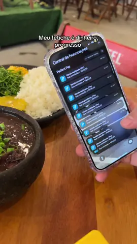 Sem dinheiro nem a mãe gosta  #viralvideo #foryou 