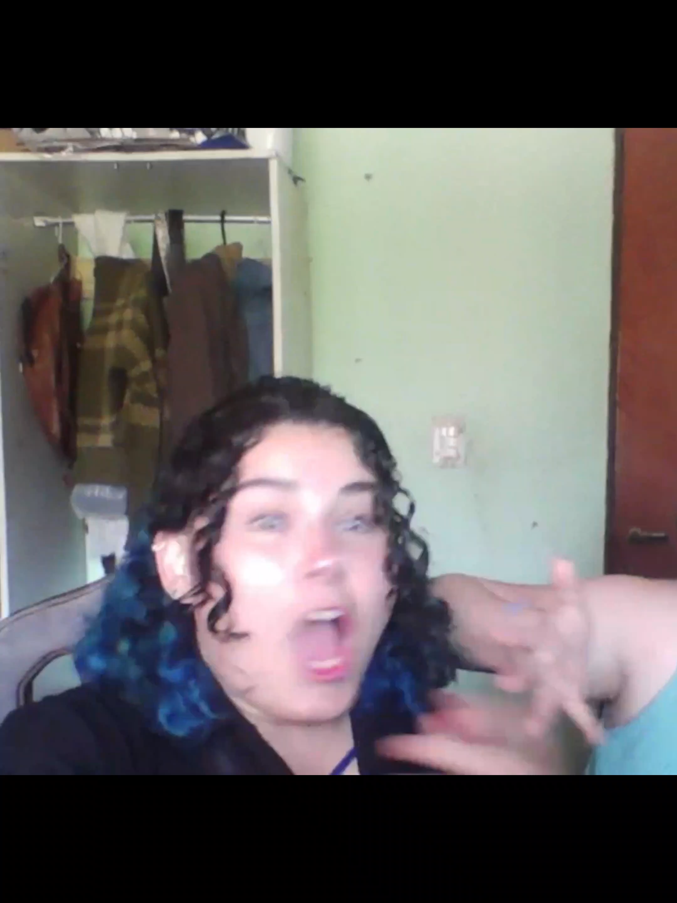 Víctima elegida: su pelo#Amigas #MejoresAmigas #Besties #AmistadReal #AmigasParaSiempre #MomentoEntreAmigas #AmigaDeConfianza #Risas #MomentoDivertido #Humor #MomentosQueSanen #ReelDivertido #HumorDeAmigas #ParaTi #FYP #ReelsInstagram #ReelsAr / #ReelsLatam #ContenidoReal #Vibes