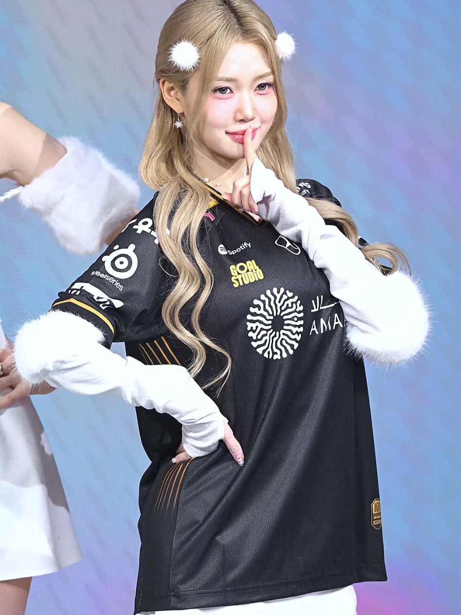 Gong Yubin #tripleS #트리플에스 #gongyubin #yubintriples #triplesfancam 