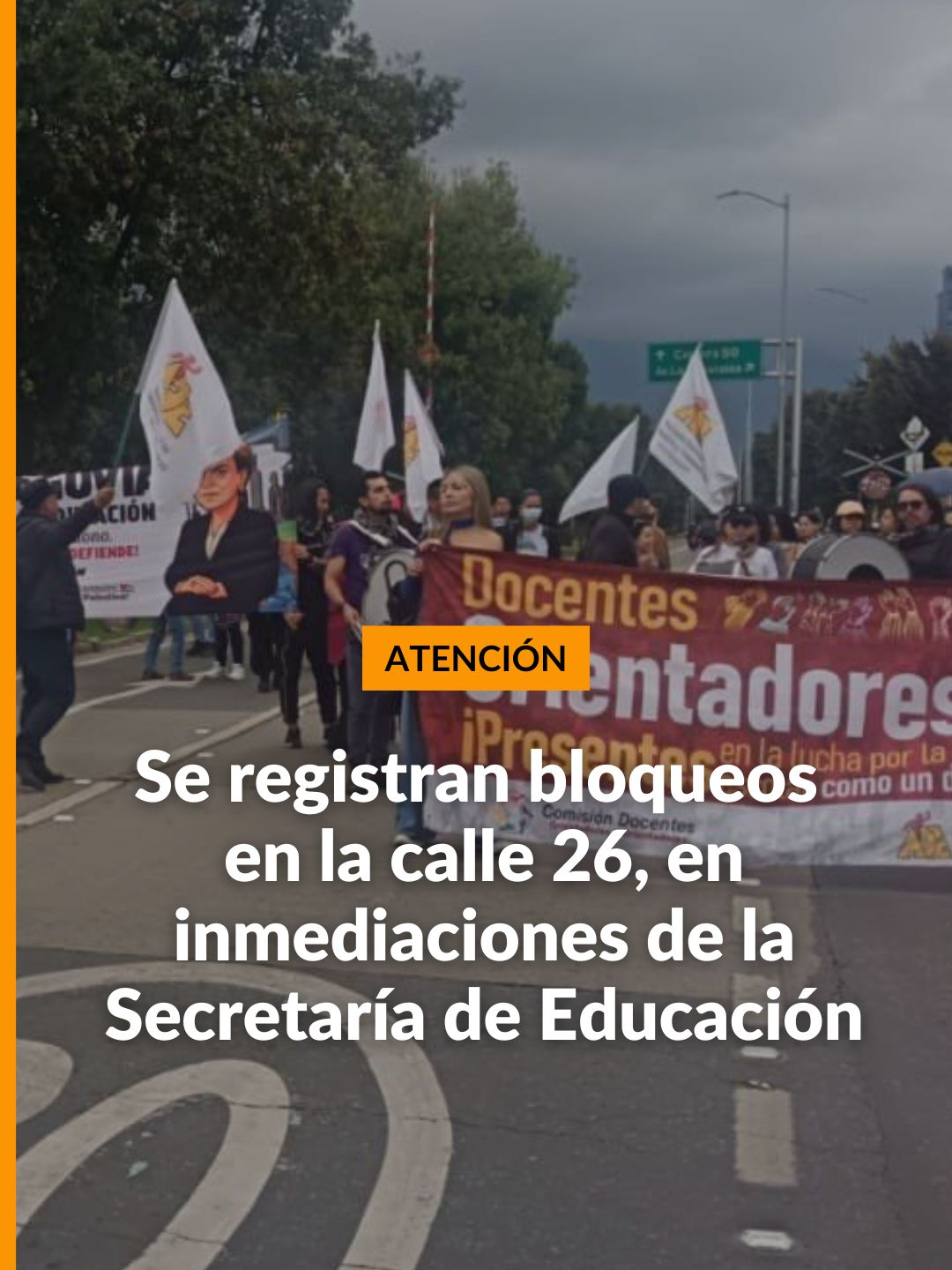 #Atención | A esta hora, se registran problemas de movilidad en la ciudad de Bogotá. Hay afectaciones en la calle 26, en inmediaciones de la Secretaría de Educación.  Siga la señal de Noticias Caracol en Vivo en noticiascaracol.com