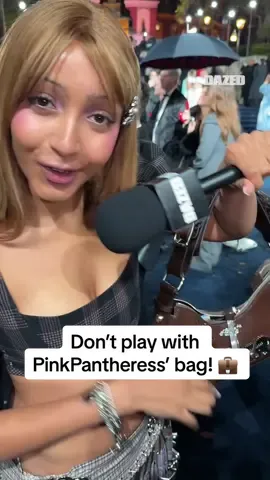 Give it to them @😘🙈☺️ #pinkpantheress #tfa #fashionawards #TikTokFashion #dazedfashion 