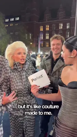 Meanwhile Queen @Lisa Rinna at the Fashion Awards!!! #lisarinna #fyp #julianamodine #trending #viral 🎥 The Perfect Magazine  👑 