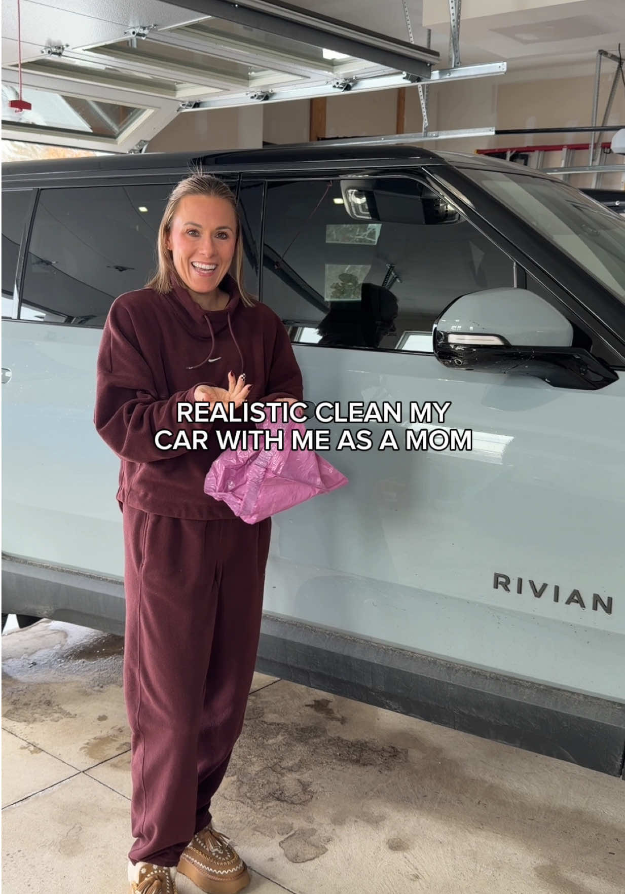 Comment “car” and I’ll send you my outfit and car cleaning essentials! Listen, I’m not proud of this car, but you know what we’re gonna clean it anyway anyways. This is day one of declutter, December where we are going to get our lives together in December before the holidays! #cleanwithme #cleancar #momcar 
