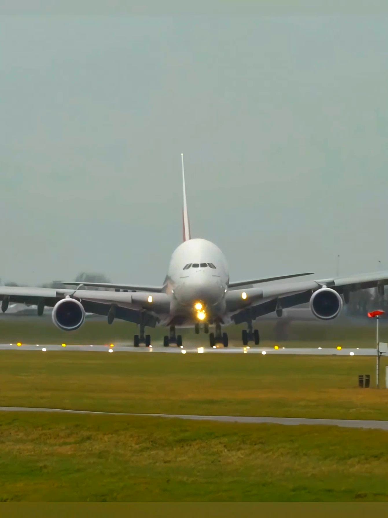 Emirates A380 Crosswind Landing on Wet Runway #Emirates #A380 #Landing #Crosswind #WetRunway #AviationLovers #AviationDaily #PlaneSpotting #Airport #Airlines #AvGeek